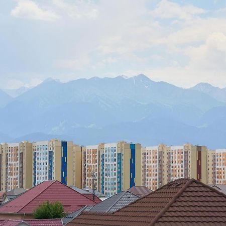 7Days Hotel Алмати Екстер'єр фото